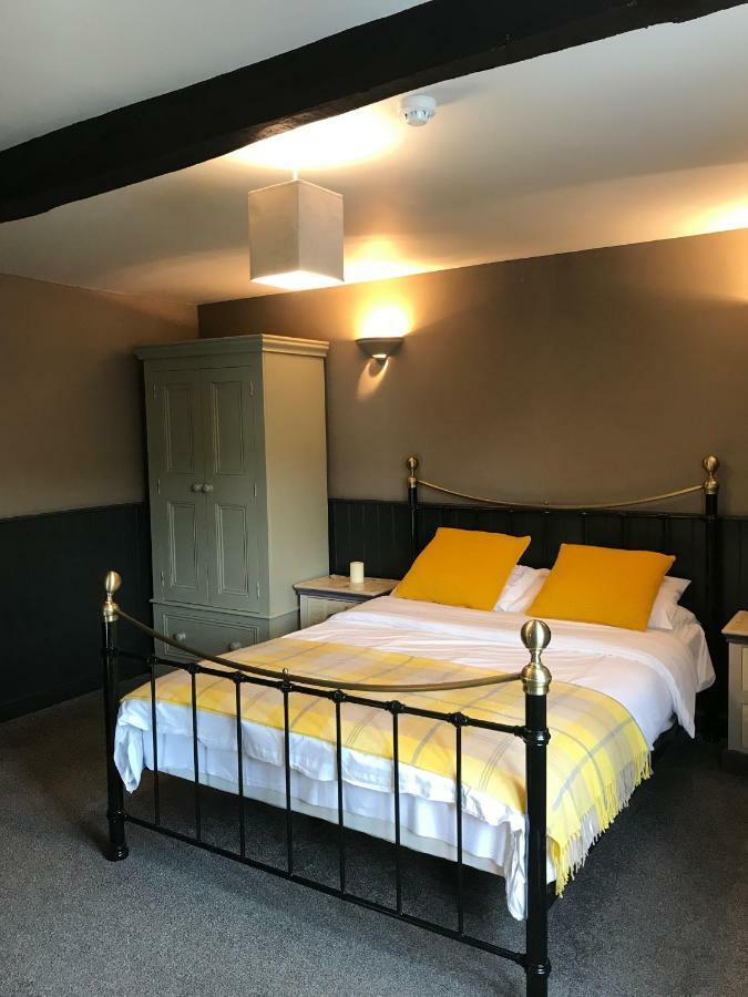 The Angel Inn Warminster Eksteriør bilde